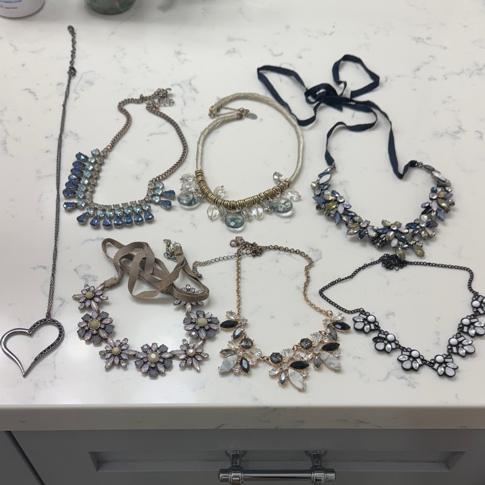 Lot of 7 Necklaces